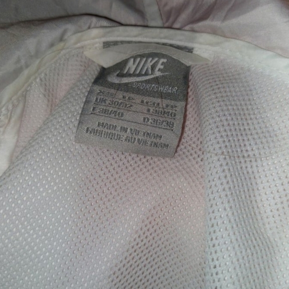 Nike Rain Jacket - Picture 6 of 8
